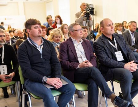 У Кропивницькому обговорили впровадження з 2027 року трирічної старшої школи