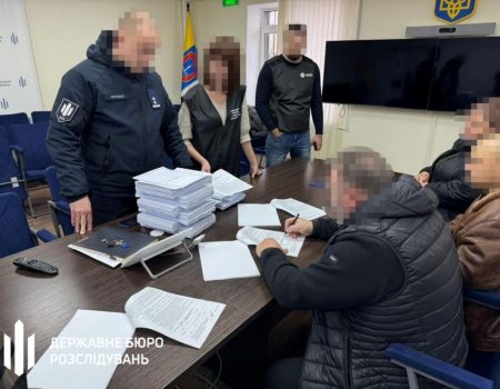ДБР підозрює депутата з Кіровоградщини в організації закупівлі неякісного одягу для військових. ФОТО