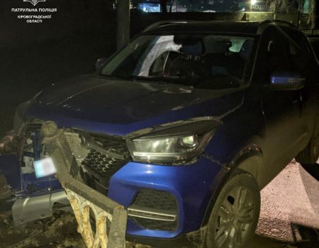 У Кропивницькому під час комендантської години п’яний водій скоїв ДТП. ФОТО