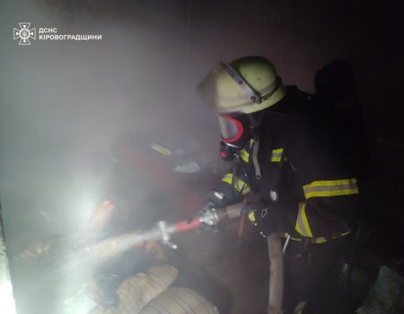 На Кіровоградщині під час пожежі вогнеборці знайшли тіло чоловіка