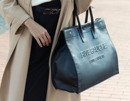 Чому варто придбати сумку Saint Laurent