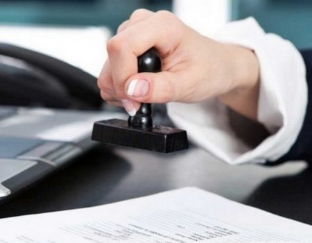 Держреєстраторку підозрюють у сприянні в привласненні будівлі в Кропивницькому