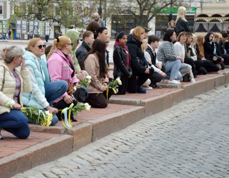 У Кропивницькому представили відеоролик “Я не боюсь…” на підтримку ВІЛ-інфікованих дітей. ВІДЕО