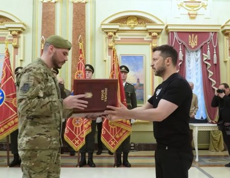 “Я дико вибачаюсь” – п’яний водій ВАЗ, який в’їхав у “Лексус” у Кропивницькому. ВІДЕО