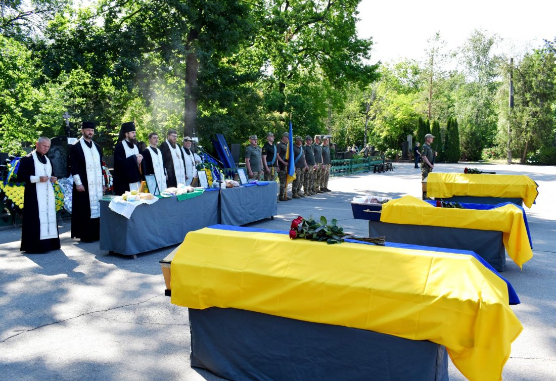 Траурна церемонія прощання з Героями у Кропивницькому