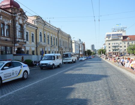 Кропивницька міська рада закупила сувенірних ручок, блокнотів і флешок на 65 тисяч гривень