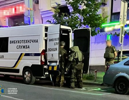 Будівельники продовжили ремонт мосту на дорозі до Головківки