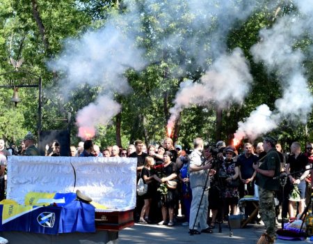 Внаслідок ДТП у Кропивницькому травмувалися двоє дорослих і дитина. ФОТО