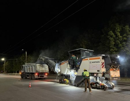 У Кропивницькому зробили тюльпан з автівок до 8 Березня. ФОТО. ВІДЕО