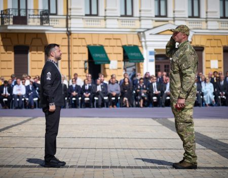 Президент відзначив нагородою серед захисників і захисниць підполковника поліції з Кіровоградщини