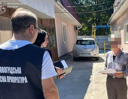 На Кіровоградщині чоловік порізав дружину за відмову купити горілку. ФОТО