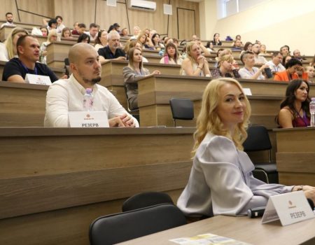 СБУ затримала зловмисницю, яка “працевлаштувала” мешканок Кіровоградщини у борделі