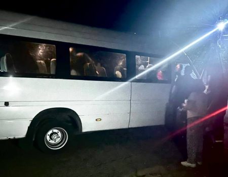 На Кіровоградщині гірники відмовляються спускатися в шахту і знову перекриють дорогу