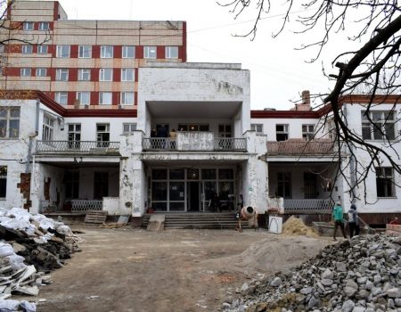 Як вагітність дружини допомогла подружжю з ВІЛ